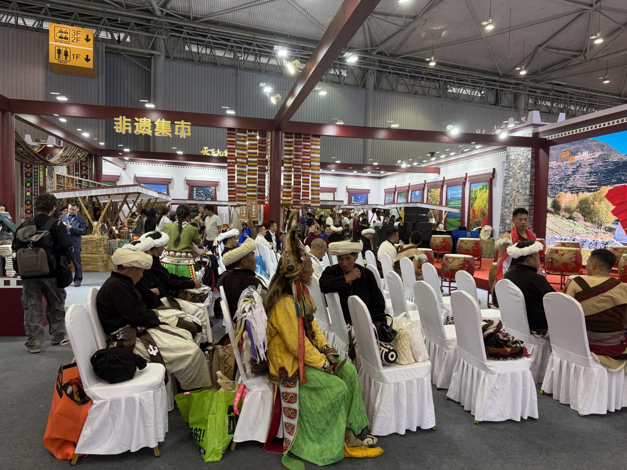 68f6030e09a17.png 图片3.png